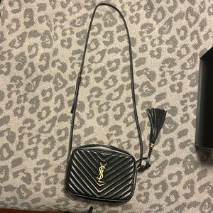 Saint Laurent Lou Camera bag in quilted Leather. Only carried a few times